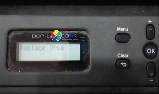 Màn hình máy in Brother hiển thị thông báo Replace Drum